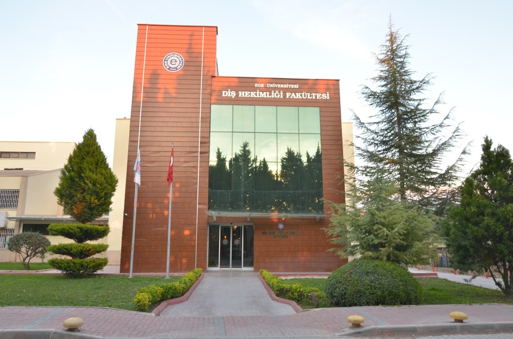 İzmir Ege Üniversitesi Diş Fakültesi